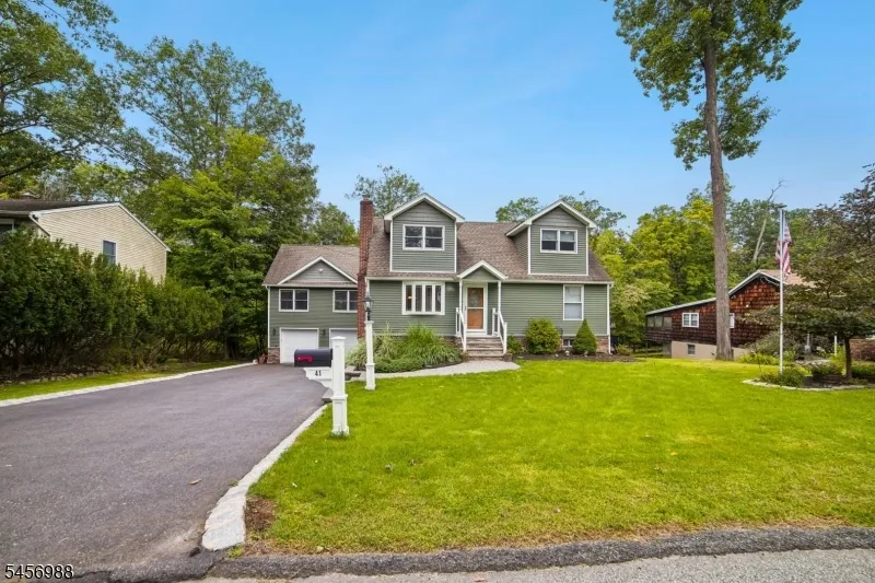 41 Forest Ter Wayne, NJ 07470