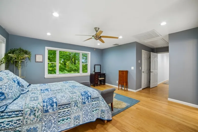 41 Forest Ter Wayne, NJ 07470
