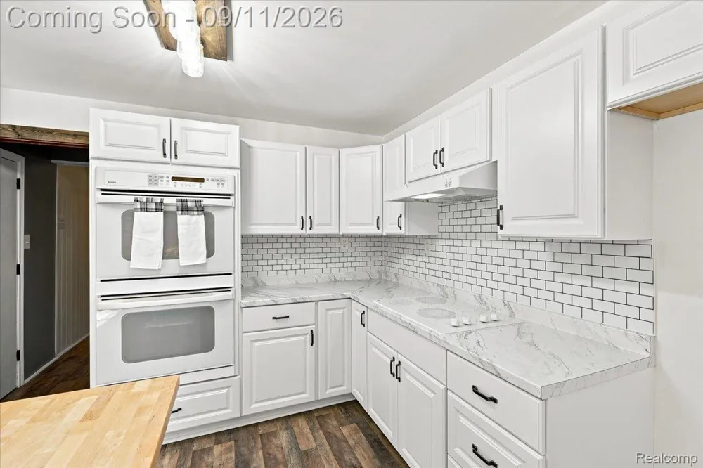 9985 Cedar Island Road White Lake Charter Township, MI 48386