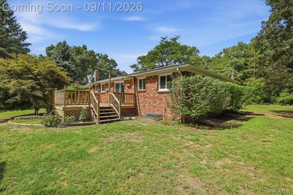 9985 Cedar Island Road White Lake Charter Township, MI 48386