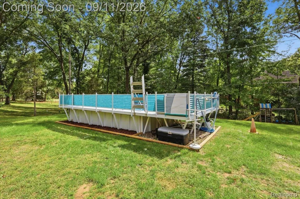 9985 Cedar Island Road White Lake Charter Township, MI 48386