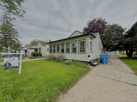 7521 Silvery Lane