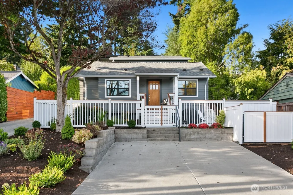 346 10th Avenue Kirkland, WA 98033