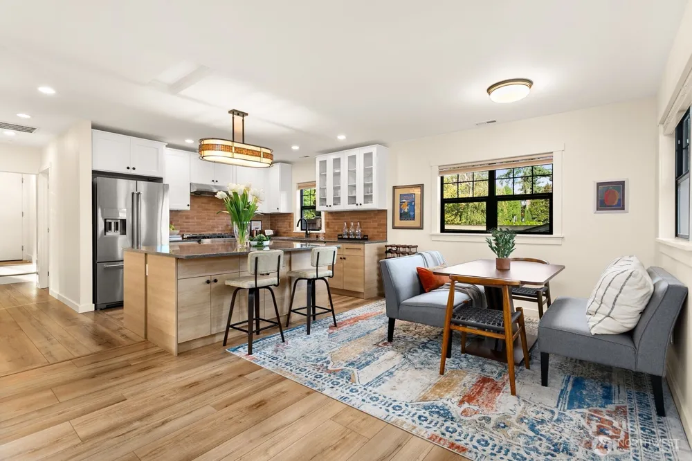 346 10th Avenue Kirkland, WA 98033