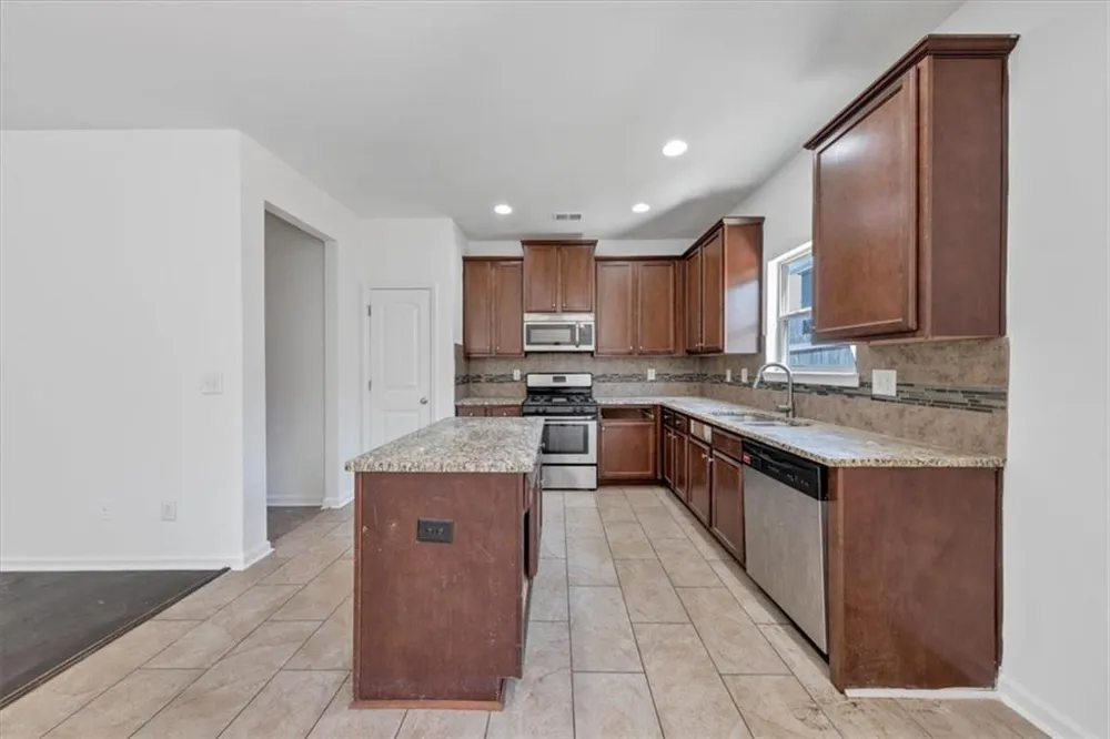 5898 San Gabriel Lane Atlanta, GA 30349
