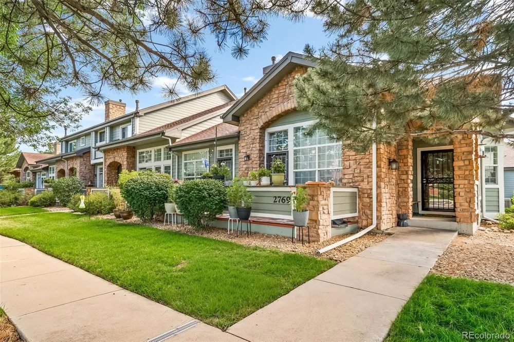 2769 W Greens Court Littleton, CO 80123