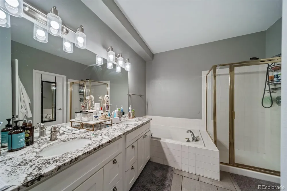 2769 W Greens Court Littleton, CO 80123