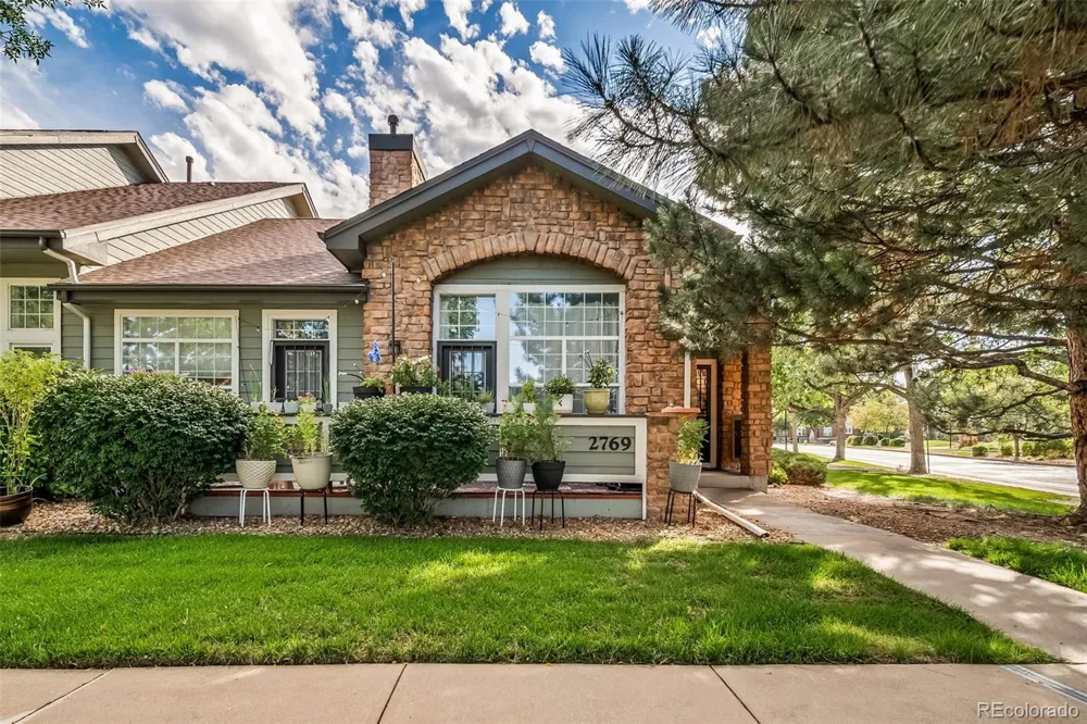 2769 W Greens Court Littleton, CO 80123