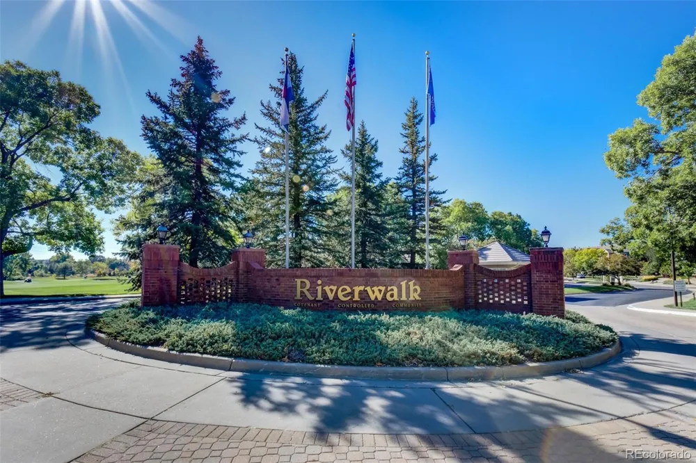 2769 W Greens Court Littleton, CO 80123