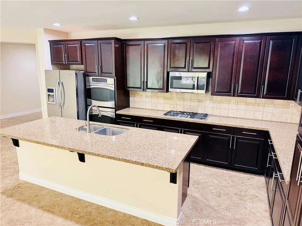 42538 Bradshaw Temecula, CA 92592