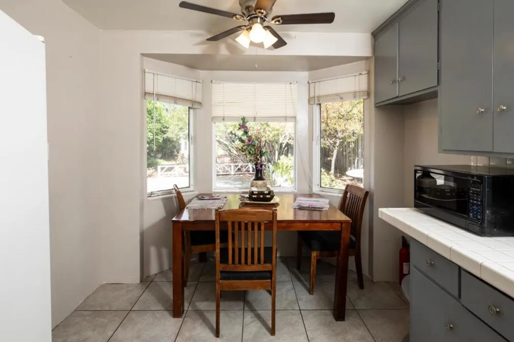 33 Church Street Mountain View, CA 94041