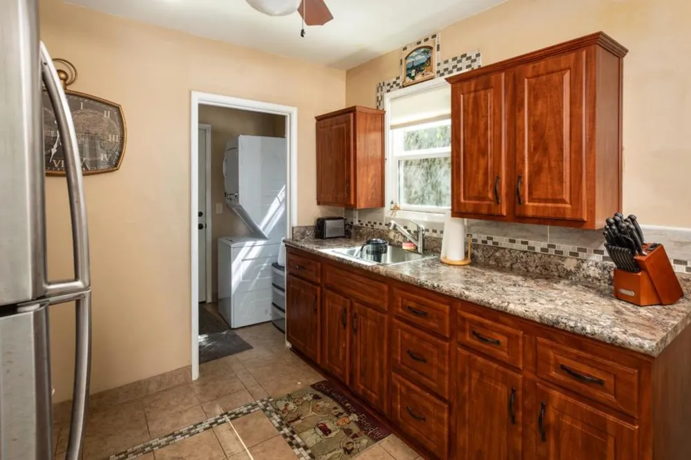 33 Church Street Mountain View, CA 94041