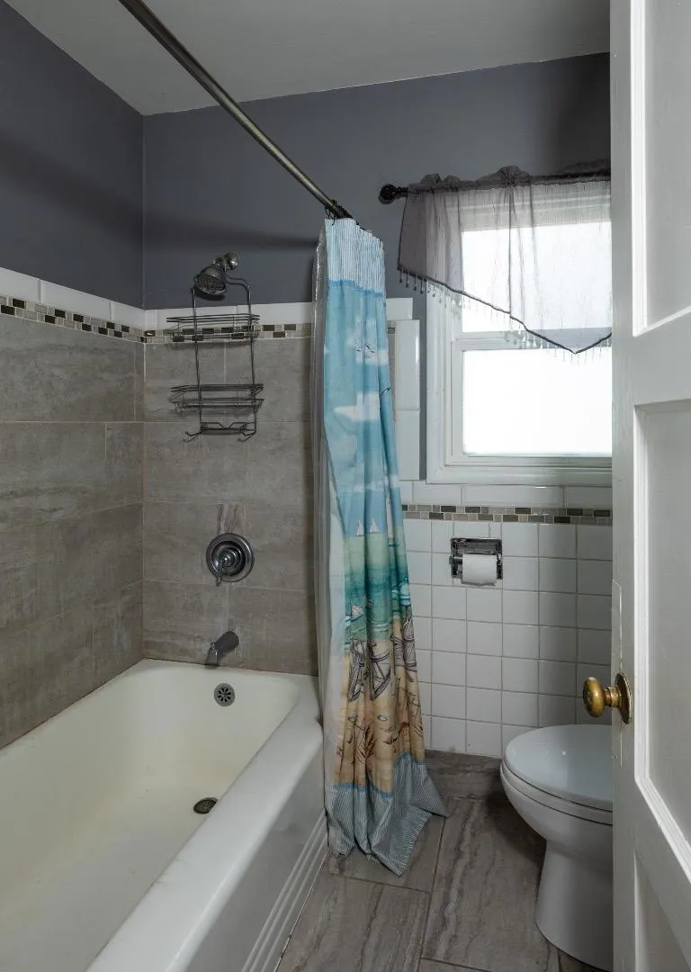 33 Church Street Mountain View, CA 94041