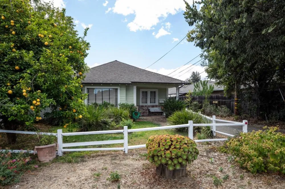 33 Church Street Mountain View, CA 94041