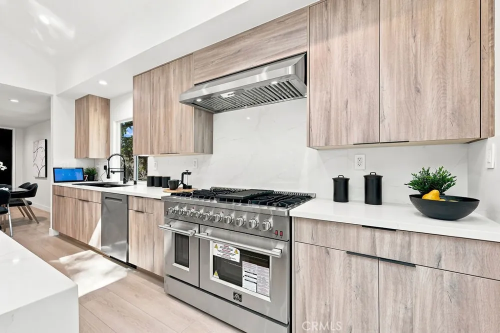 5506 Forest Cove Agoura Hills, CA 91301