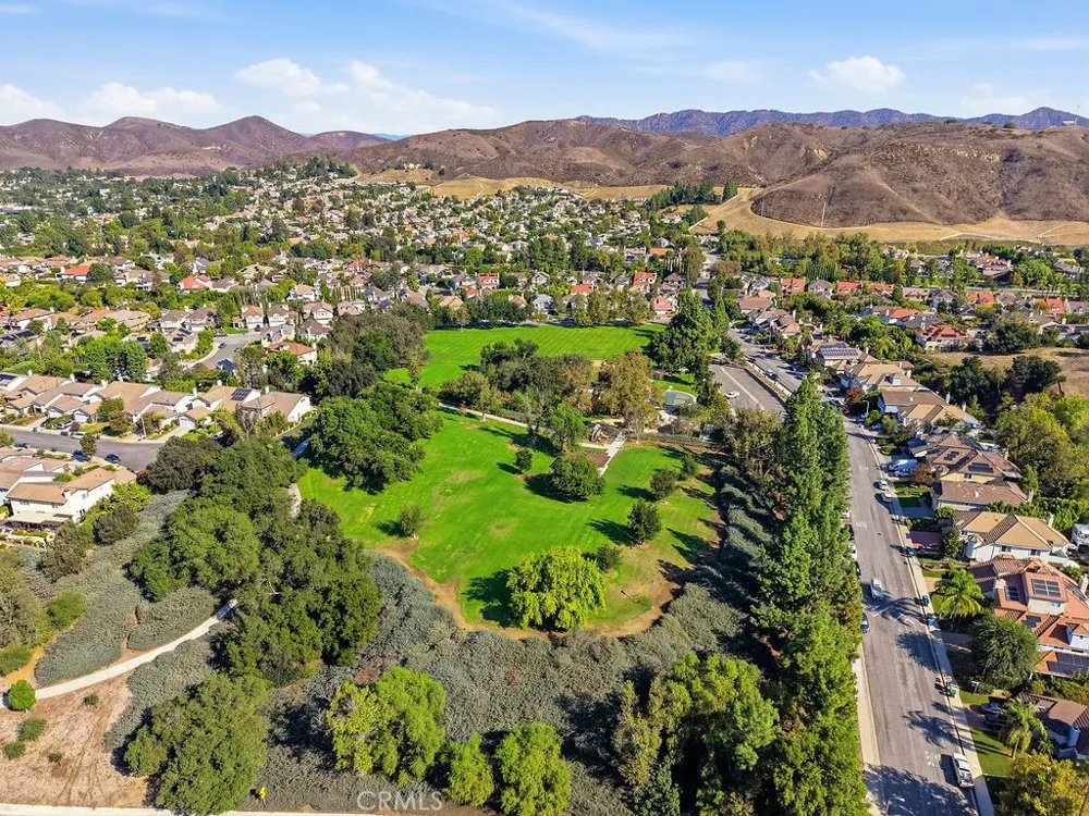 5506 Forest Cove Agoura Hills, CA 91301