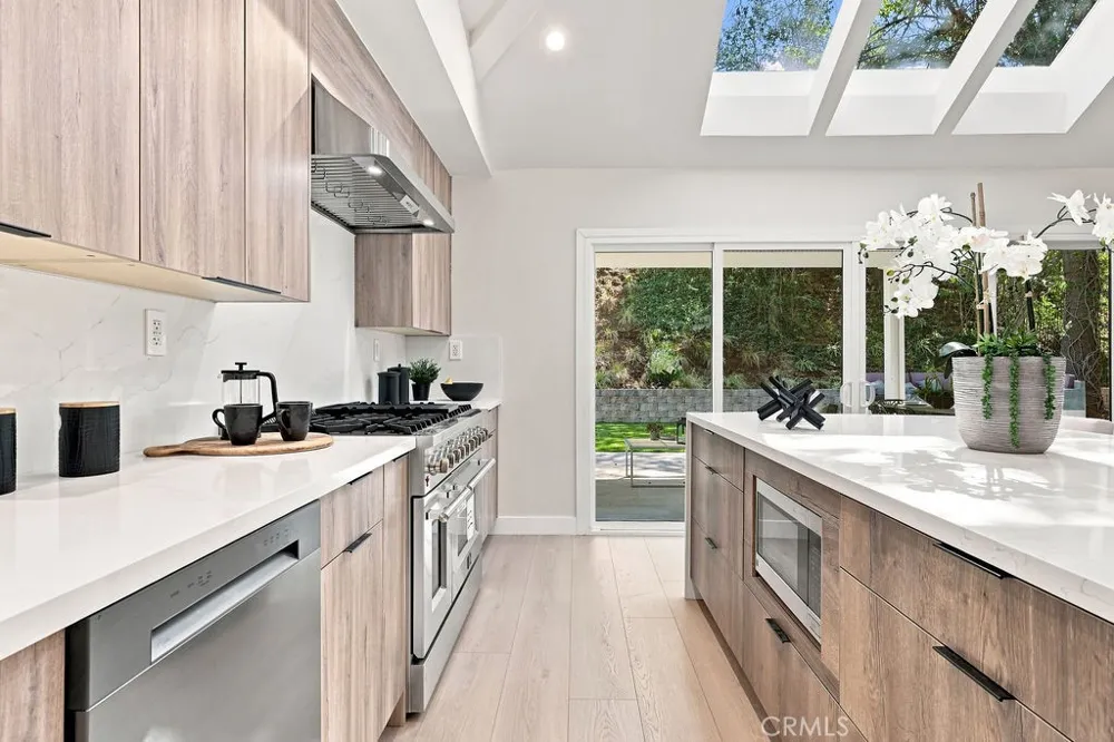 5506 Forest Cove Agoura Hills, CA 91301