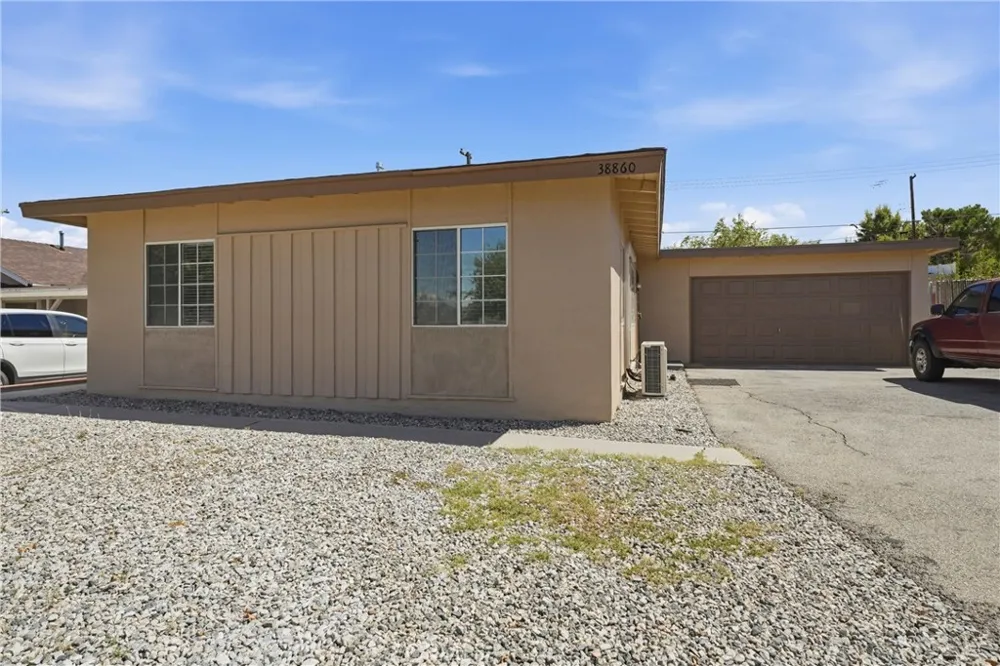 38860 Deer Run Road Palmdale, CA 93551