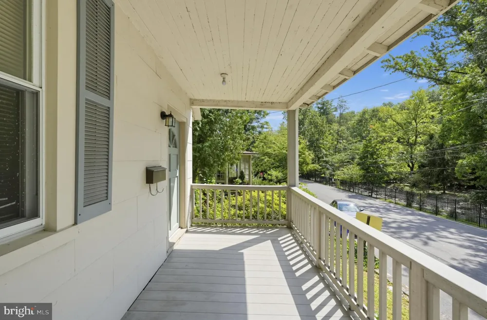 881 ROCK LANE Elkins Park, PA 19027