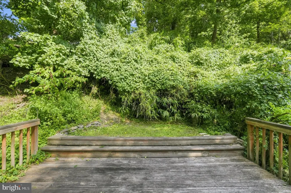 881 ROCK LANE Elkins Park, PA 19027
