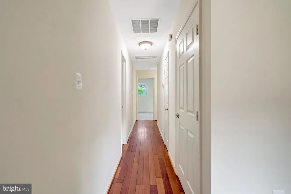 8773 BRADLEY FORGE DR Manassas, VA 20112