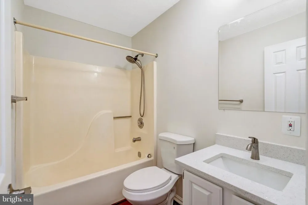 8773 BRADLEY FORGE DR Manassas, VA 20112