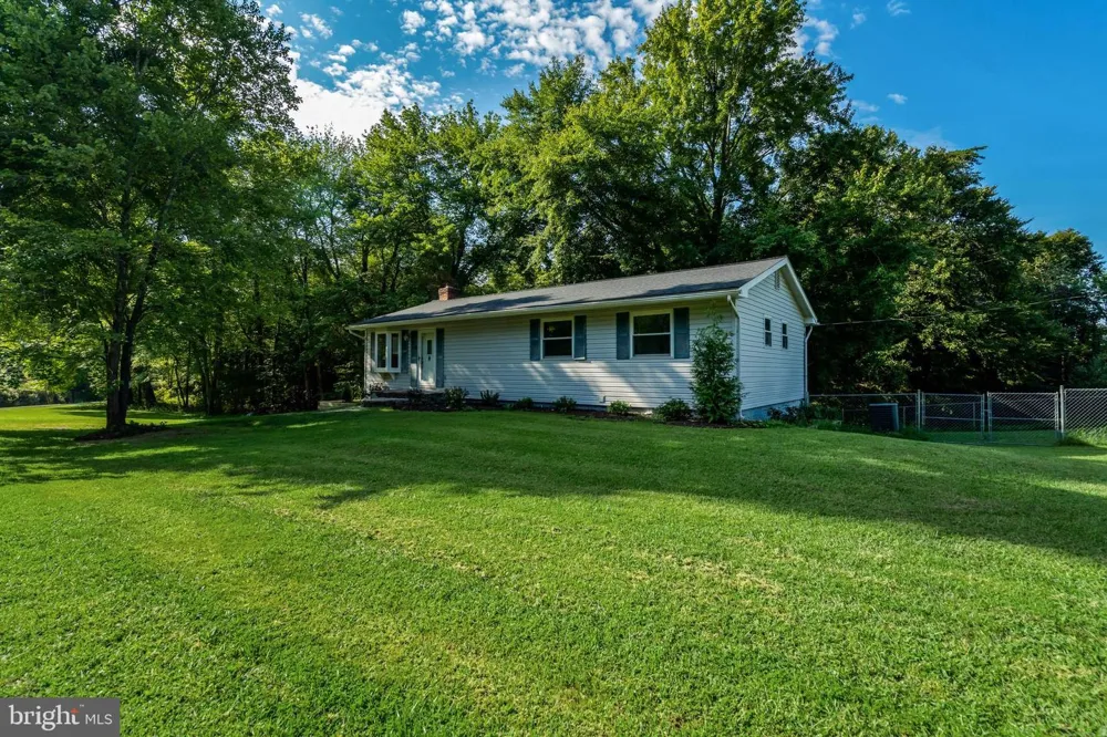 8773 BRADLEY FORGE DR Manassas, VA 20112