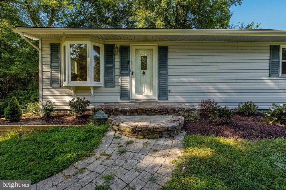 8773 BRADLEY FORGE DR Manassas, VA 20112