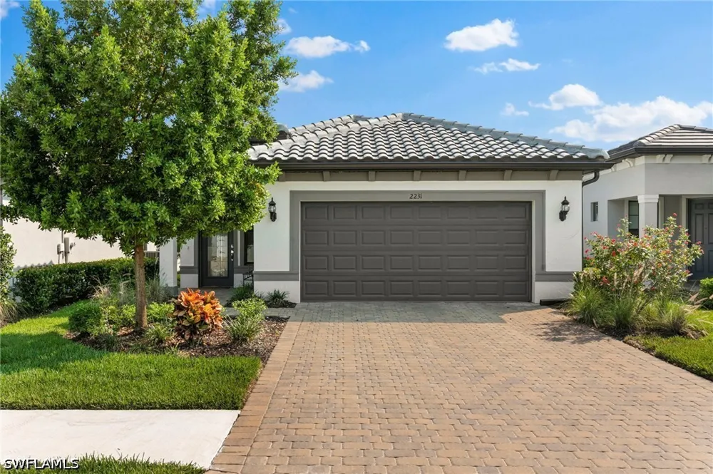 Yellowfin Circle Naples, FL 34114