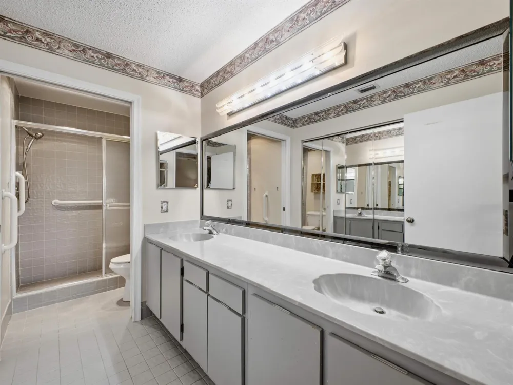 7881 WHISPERING PALMS DRIVE #202 Boynton Beach, FL 33437