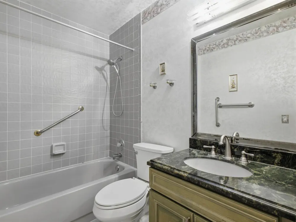 7881 WHISPERING PALMS DRIVE #202 Boynton Beach, FL 33437