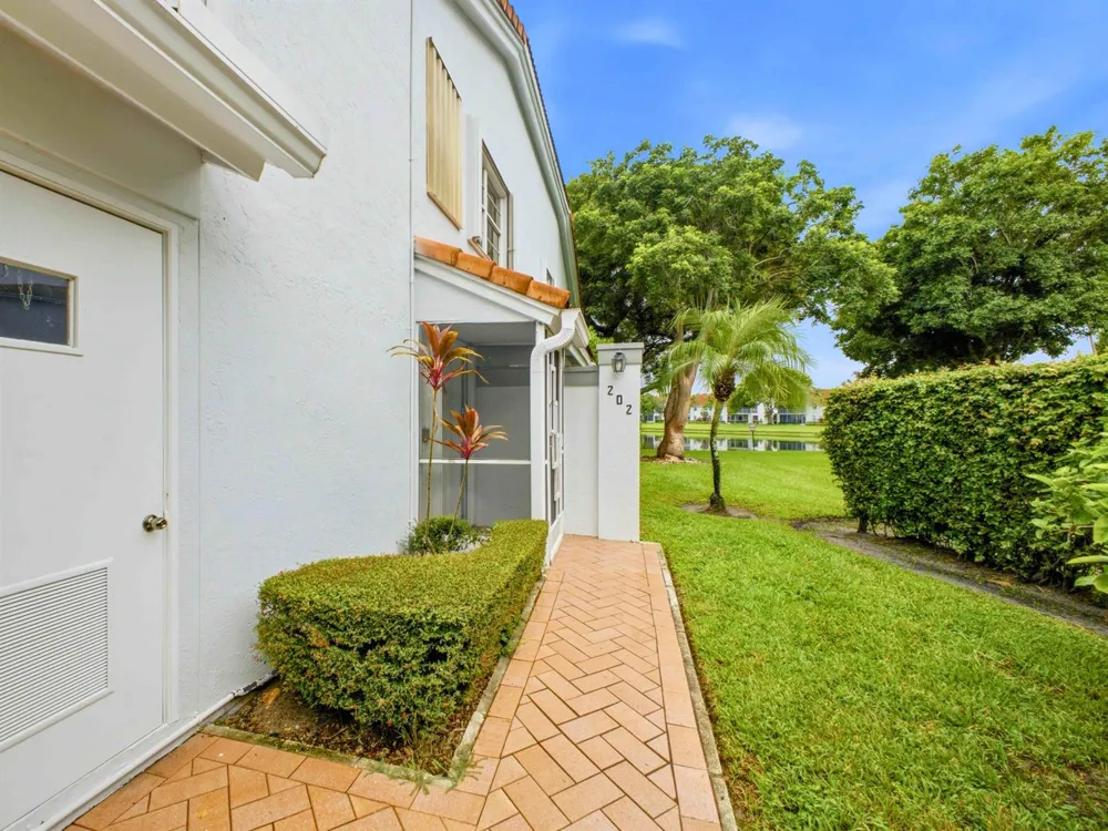 7881 WHISPERING PALMS DRIVE #202 Boynton Beach, FL 33437