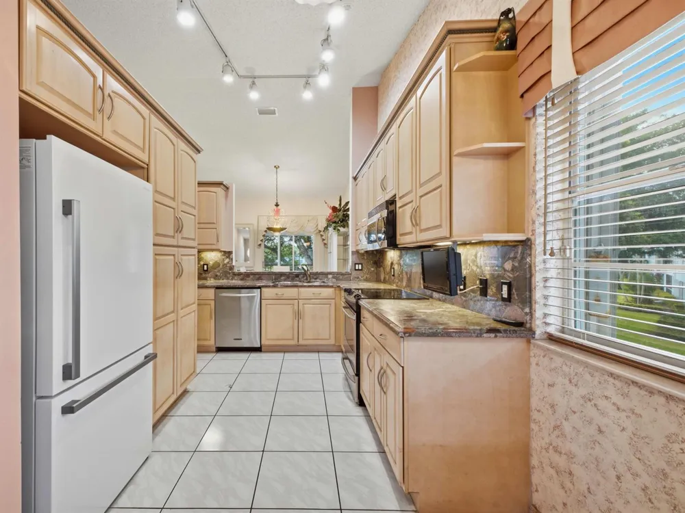 7881 WHISPERING PALMS DRIVE #202 Boynton Beach, FL 33437