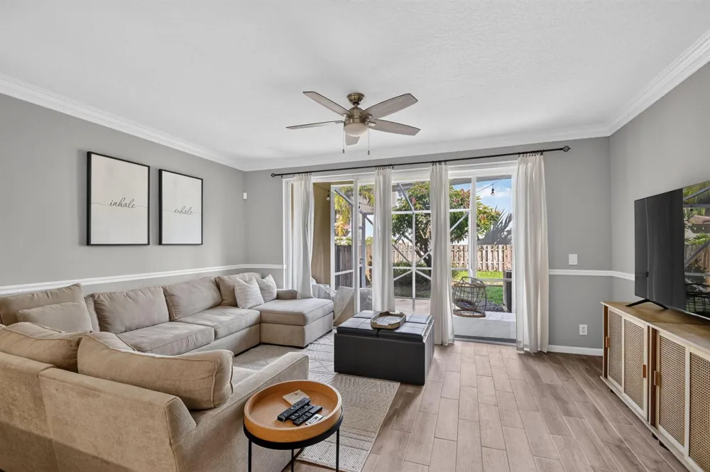 8093 BRIANTEA DRIVE Boynton Beach, FL 33472