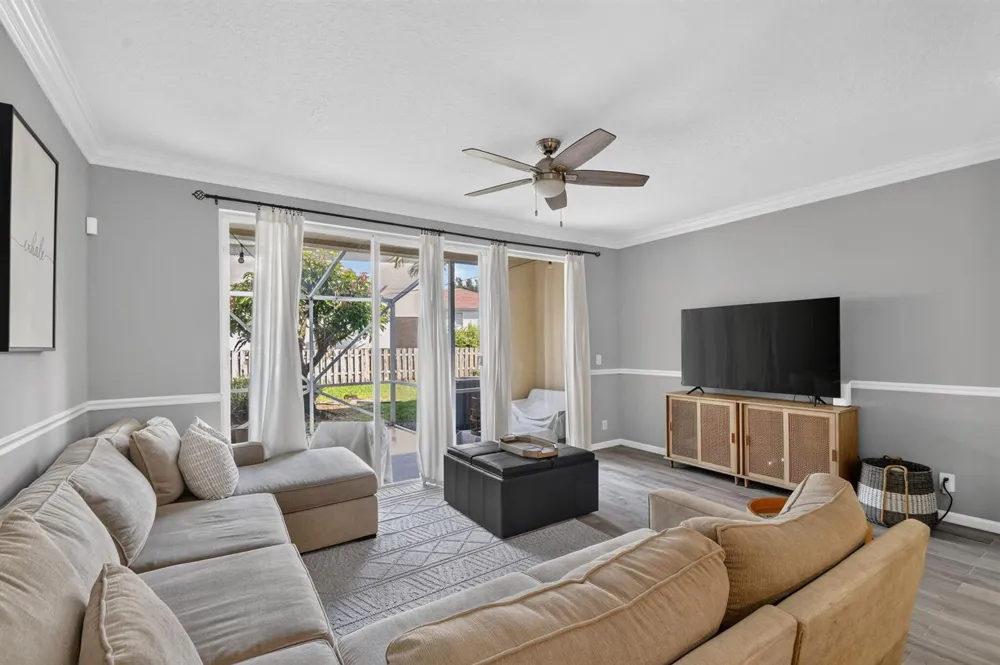 8093 BRIANTEA DRIVE Boynton Beach, FL 33472