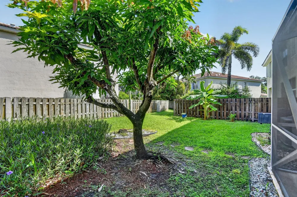 8093 BRIANTEA DRIVE Boynton Beach, FL 33472