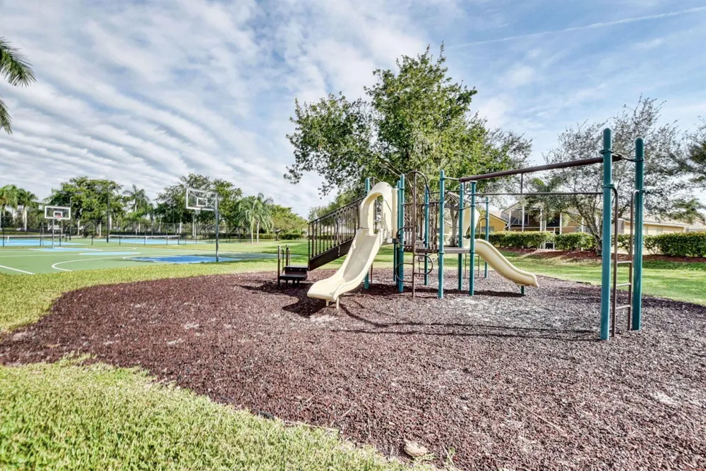8093 BRIANTEA DRIVE Boynton Beach, FL 33472