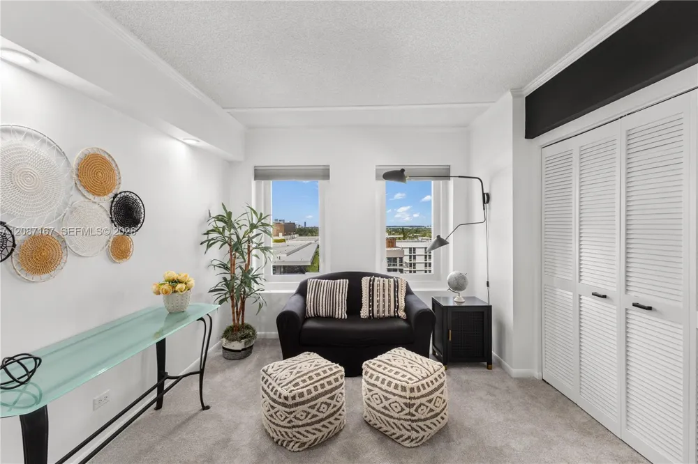 2301 COLLINS AV #1026 Miami Beach, FL 33139