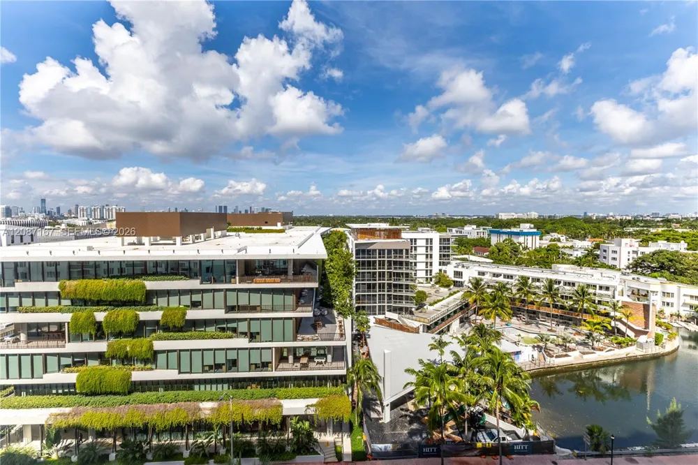 2301 COLLINS AV #1026 Miami Beach, FL 33139