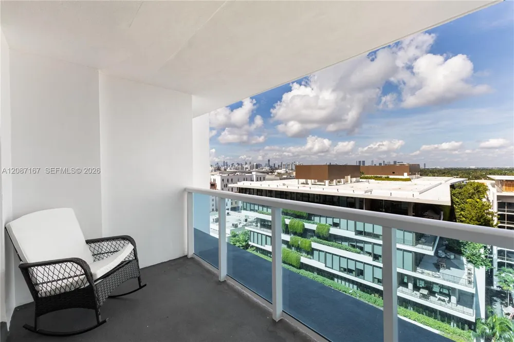 2301 COLLINS AV #1026 Miami Beach, FL 33139