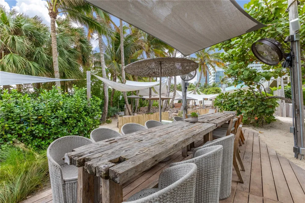 2301 COLLINS AV #1026 Miami Beach, FL 33139
