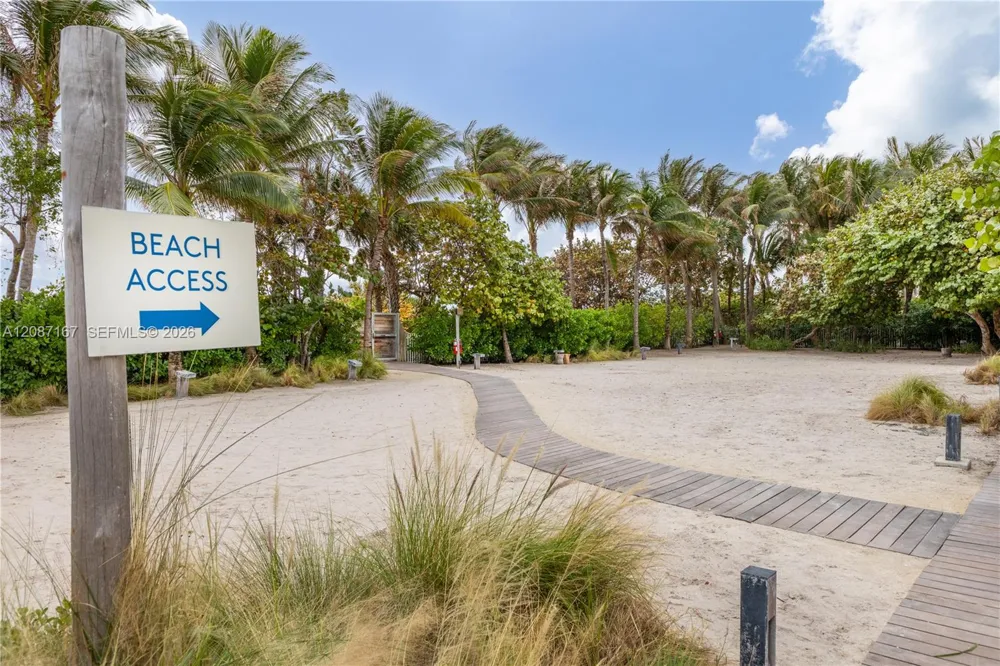 2301 COLLINS AV #1026 Miami Beach, FL 33139