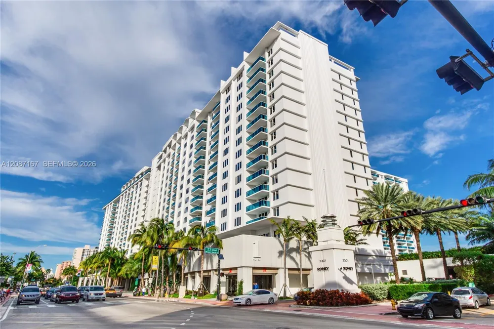 2301 COLLINS AV #1026 Miami Beach, FL 33139