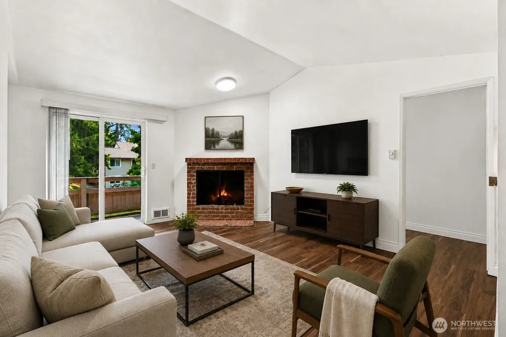 14200 NE 171st Street #C206 Woodinville, WA 98072
