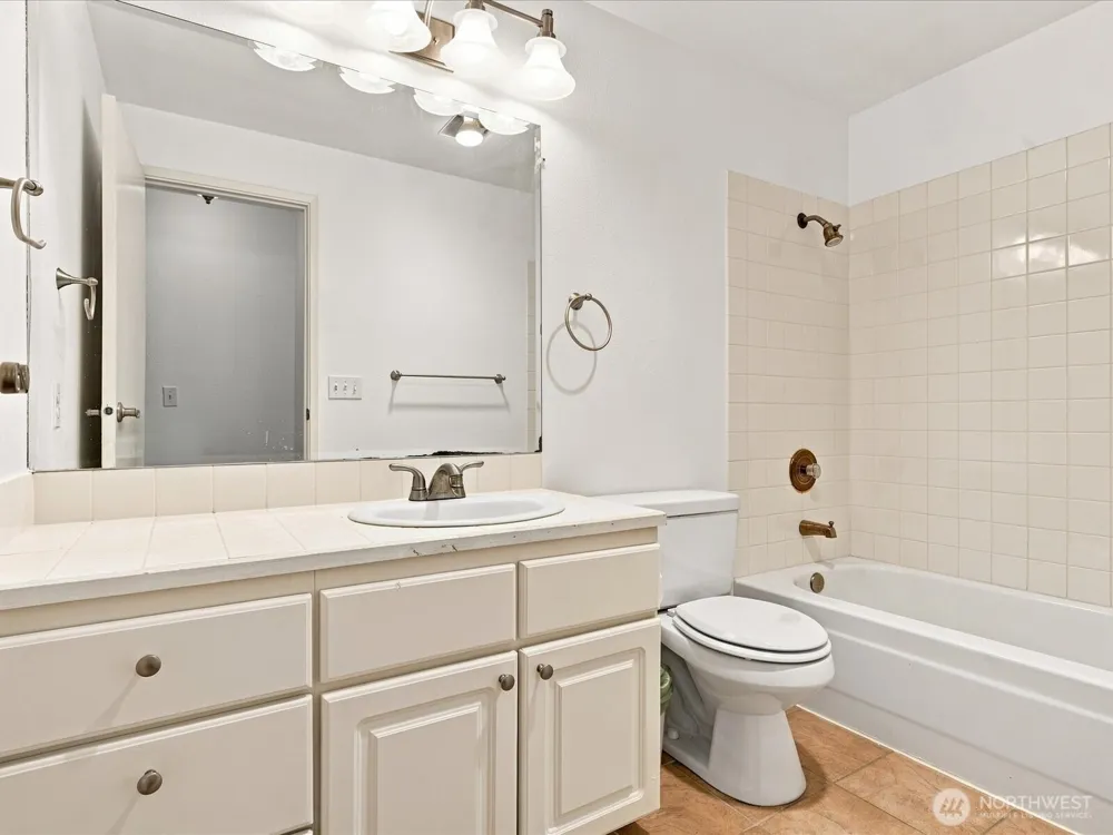 14200 NE 171st Street #C206 Woodinville, WA 98072