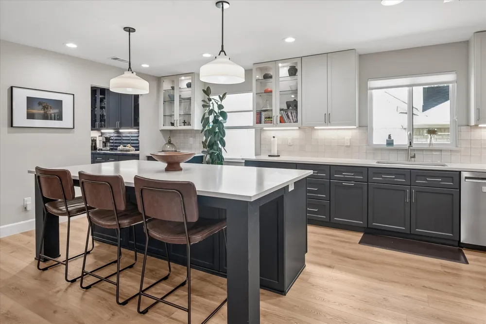 9553 Estate Lane Dallas, TX 75238