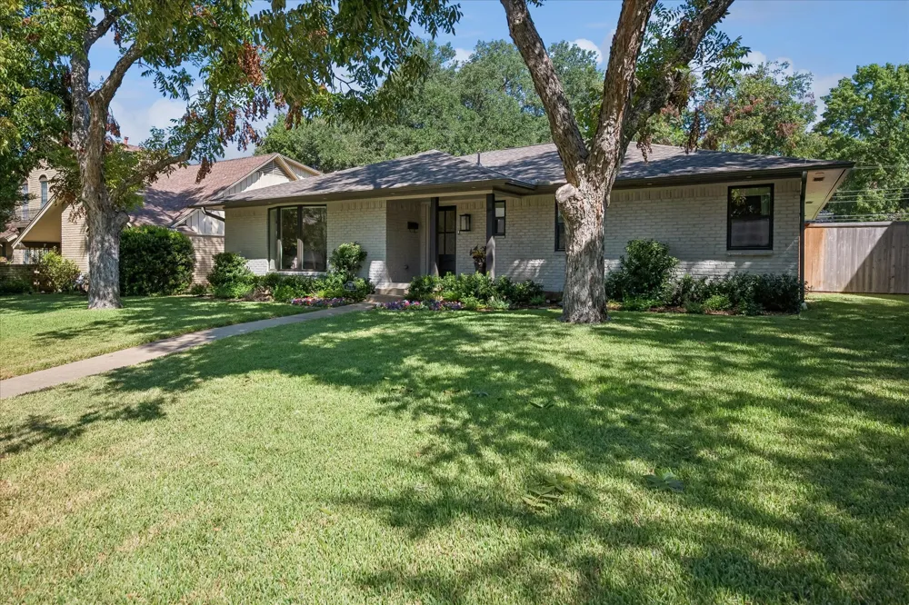 9553 Estate Lane Dallas, TX 75238