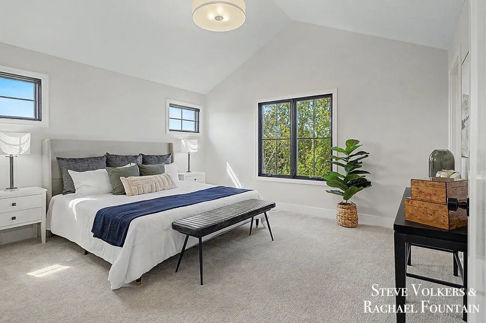 984 Glenwood Court SE Grand Rapids, MI 49546