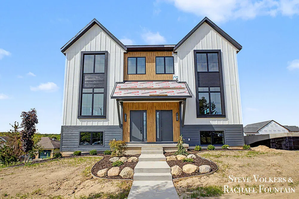 984 Glenwood Court SE Grand Rapids, MI 49546