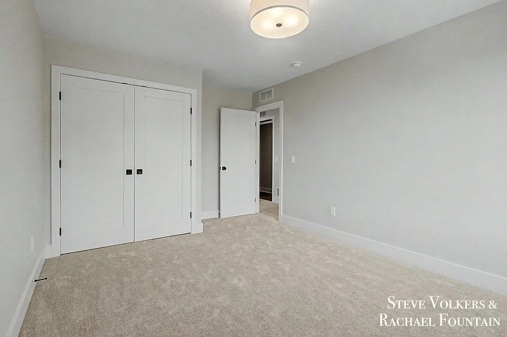 984 Glenwood Court SE Grand Rapids, MI 49546